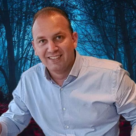 Michael van den Hoff, rijinstructeur bij HRC Rijbewijs